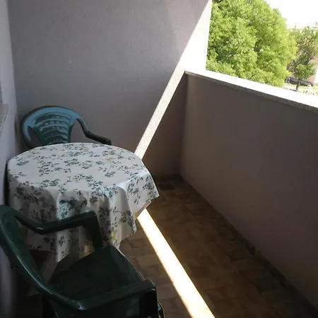 Nesic Peroj Lejlighed *
