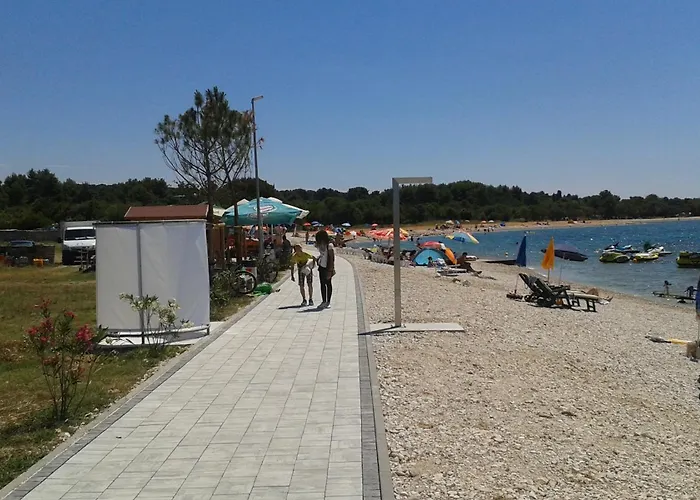 Nesic Peroj Fažana