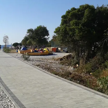 Nesic Peroj Appartamento *